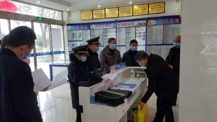 秀山县卫生计生监督执法局:工作人员奋战在一线